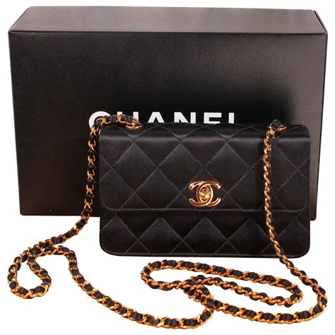 chanel clutch 연예인|Chanel clutch price.